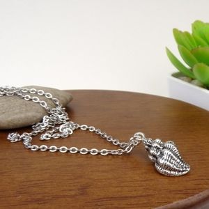 ‼️2/$16‼️ Conch Shell Charm Necklace